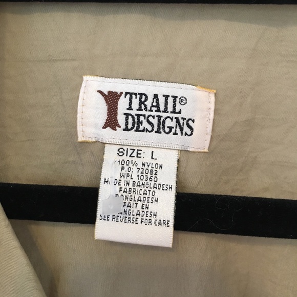 Trail Designs Large khaki outdoor buttoned shirt. - Picture 2 of 6